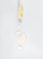 Botanical Moisturising Oil - Vanilla - Image 5